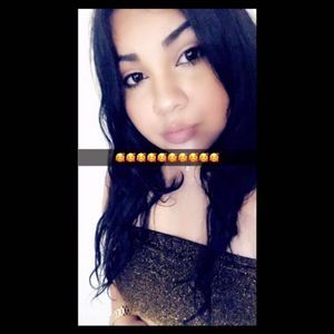 Meet your Posher, Lia